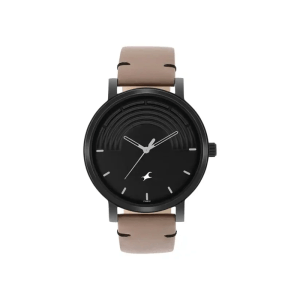 Fastrack Crush 3299NL01 Quartz Analog Leather Strap Men’s Watch